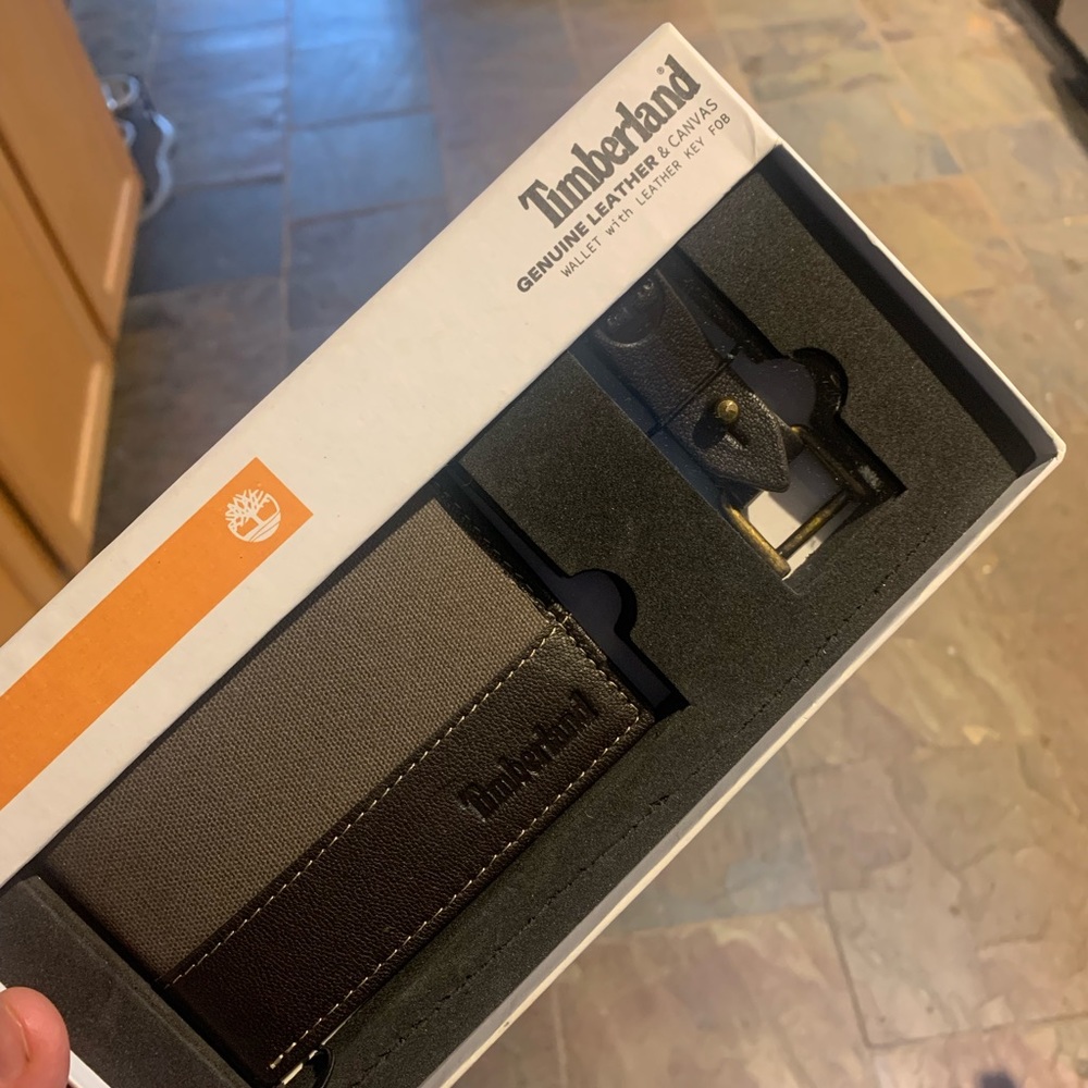 NWT timberland wallet and key fob